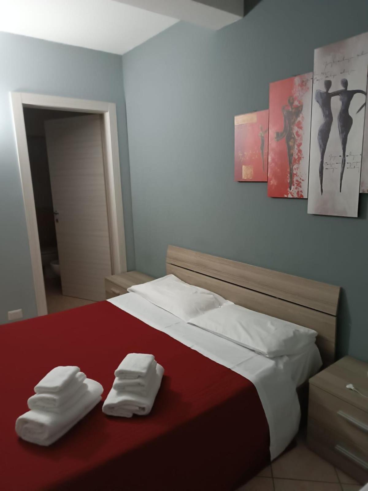 Hotel Ded 1 Checkin A Richiesta Parma Eksteriør billede